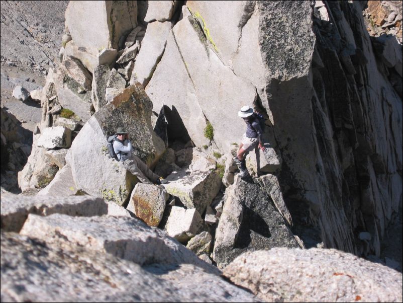 2005-08-13 Kearsarge Pinnacles (21) Hairy downclimb section Class 5.2